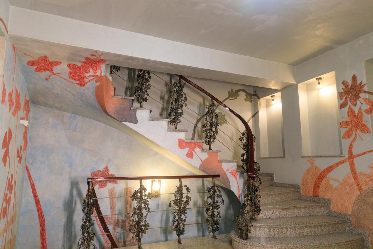 Hotel Wine Palace Tbilisi Eksteriør billede